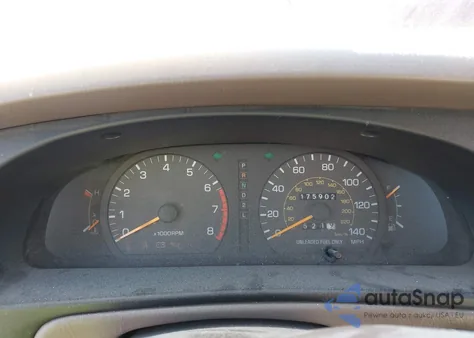 1994 Toyota Camry Le z USA, uszkodzony, nr VIN 4T1SK12E2RU401259